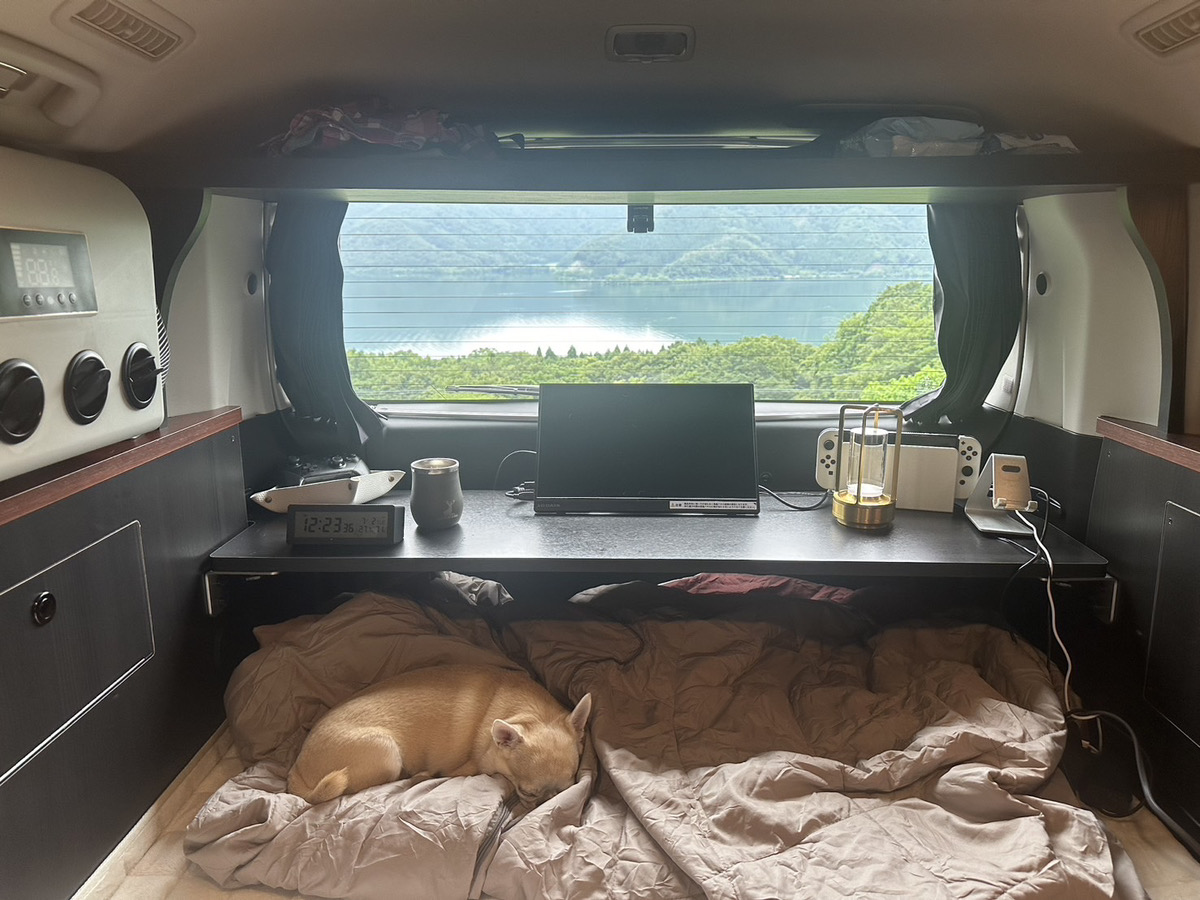 完成車両のご紹介 「DELICA D:5 Camper Edition」愛犬と共に思い出を紡ぐ、いつでもどこでも快適な旅へ。